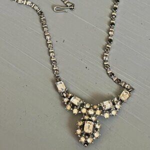 BOGOFF NECKLACE Rhinestones and Clip Earrings Set